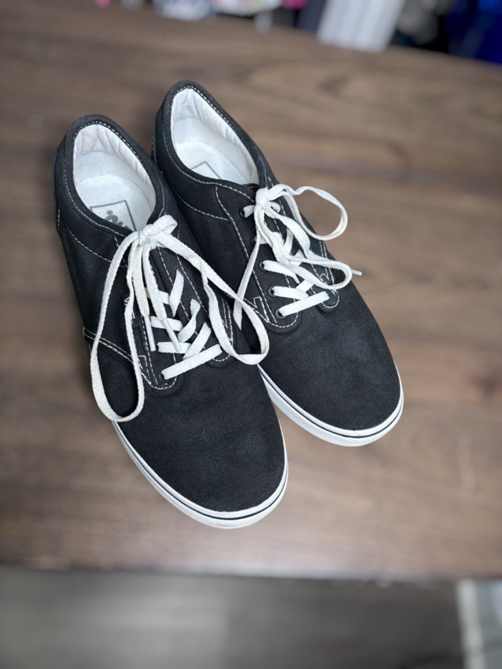 Vans Atwood Black Low Top Lace Up Skate Sneakers 8.5